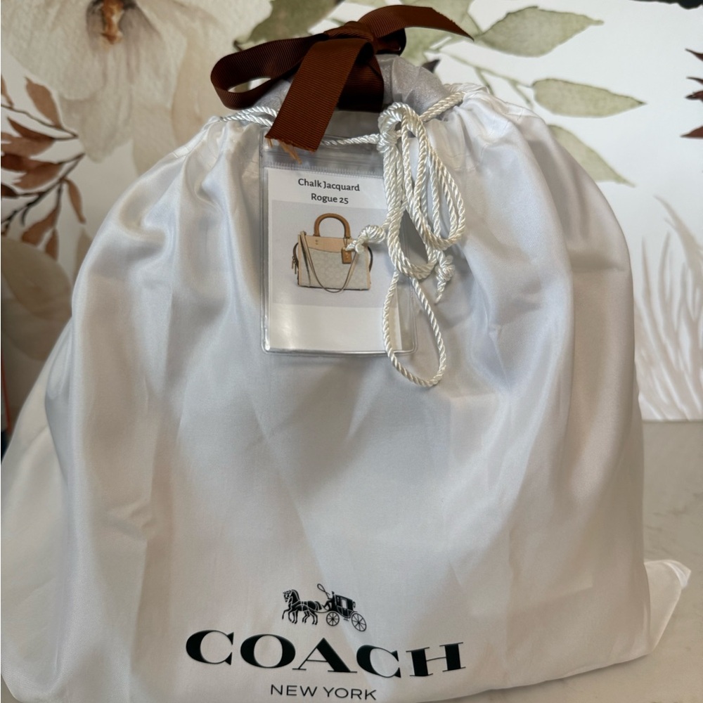 NWT Coach Jacquard Rogue 25 Chalk & Ivory - Picture 12 of 13